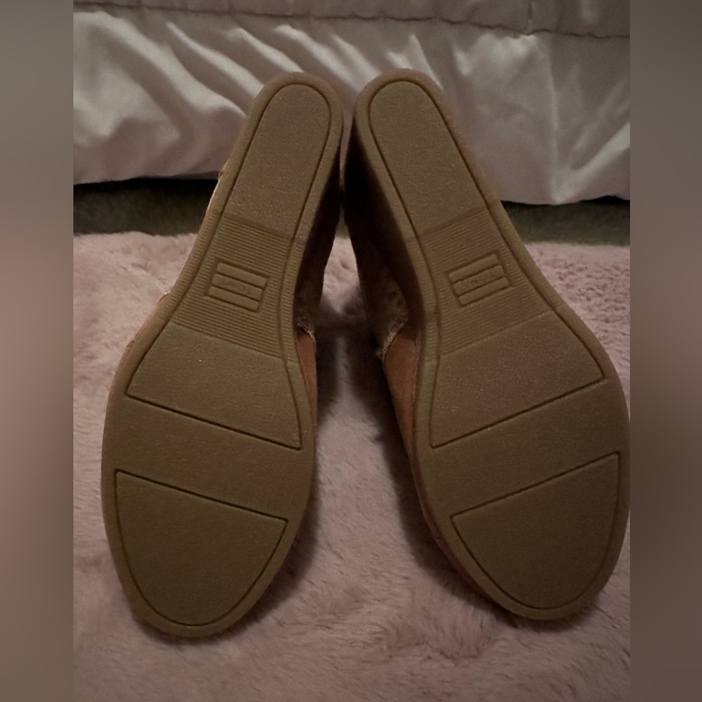Toms Wedge Booties - Picture 4 of 4